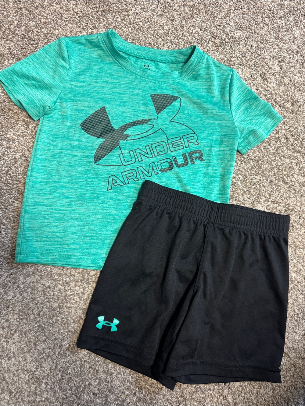 Under Armour Teal Logo Performance Tee with Black Athletic Shorts Boys 24mo